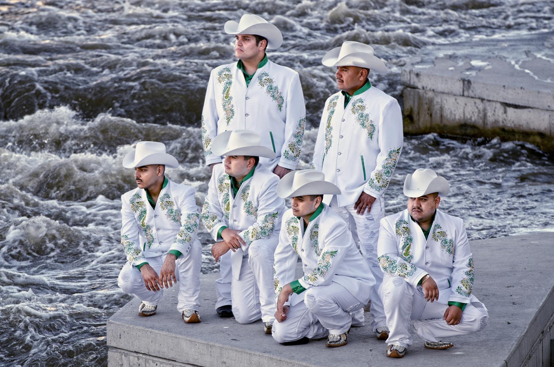 Portriats to build your image.