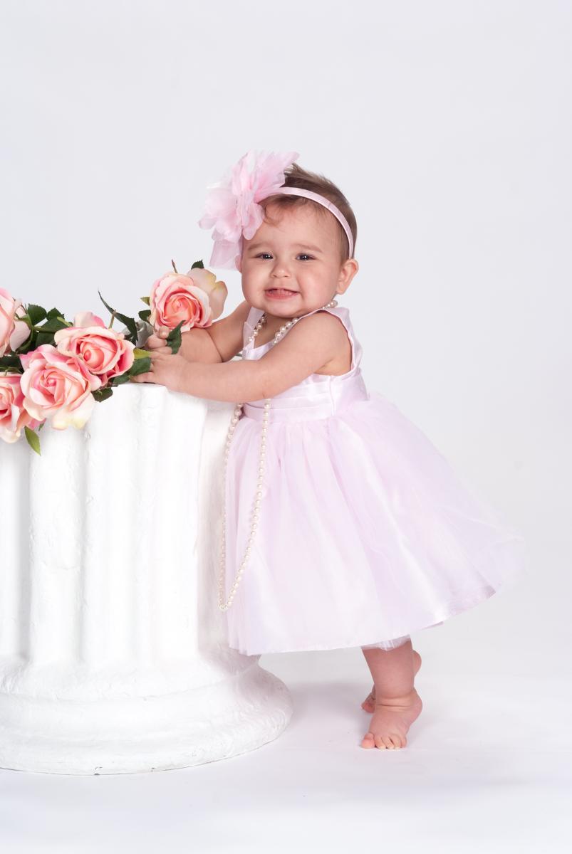 Tippy Toes, Wiggle My Nose - Natural Style Baby Photography - by Robertsons' Warehouse Photography, Wichita, KS